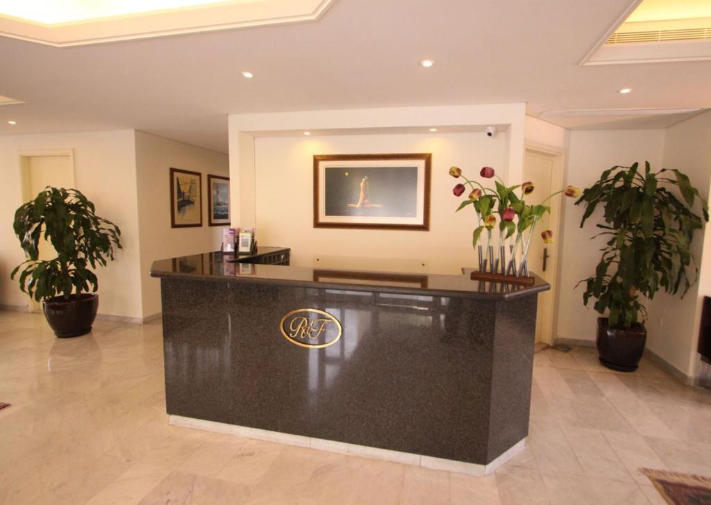 Residence De France Dbayeh Esterno foto