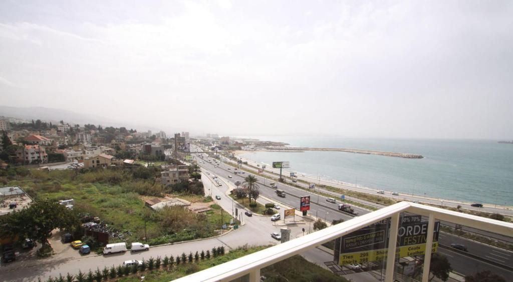 Residence De France Dbayeh Esterno foto