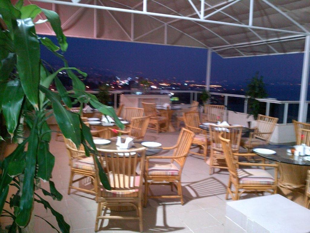 Residence De France Dbayeh Esterno foto